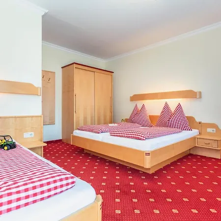 Obertaxinghof شقة *