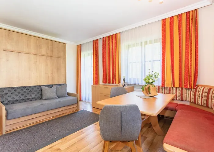 Obertaxinghof * ザールバッハ・ヒンターグレム