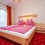 Apartment Obertaxinghof *