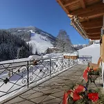 Obertaxinghof