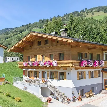 Obertaxinghof * Saalbach-Hinterglemm